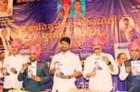 Jag Badalnara Baap Manus Prakashan dr babasaheb ambedkar jivan charitra